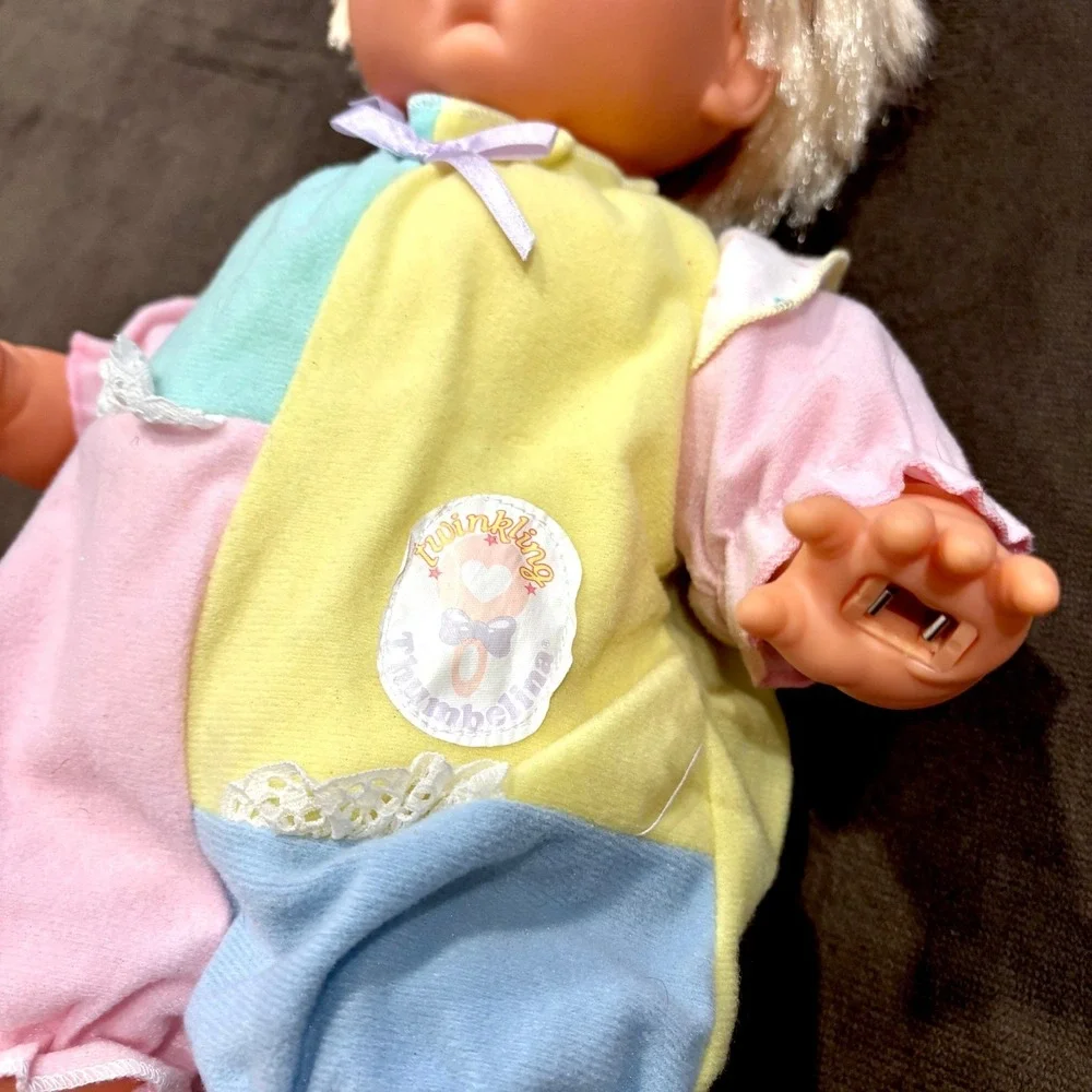 Vtg 90's Twinkling Thumbelina Ideal Nursery‎ Baby Doll Arms Legs Head Move WORKS